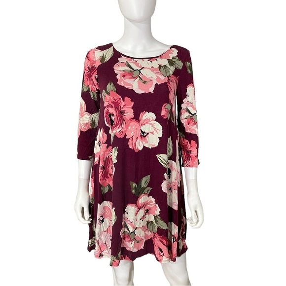 Altar’d State Burgundy Floral Cutout Swing Dress
New - Picture 3 of 10